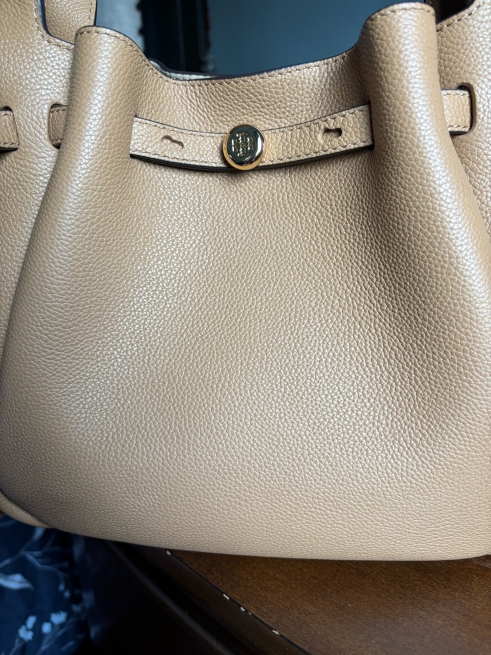 Like new!!! Tory Burch Small ROMY Tote Bag - Picture 9 of 11